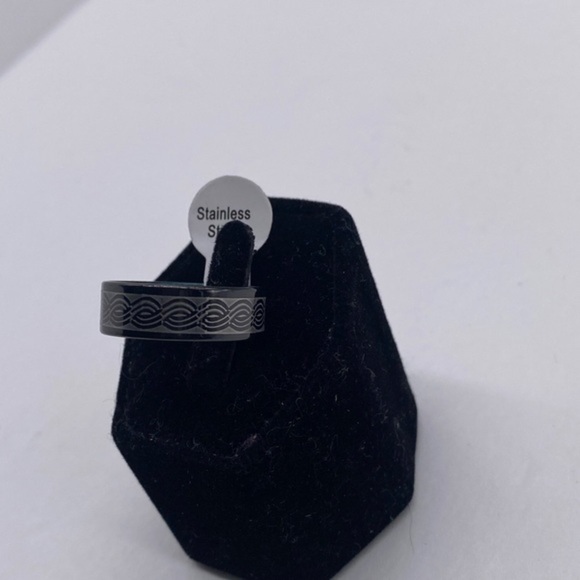 Stainless Steel Unisex Ring Black Sliver - Picture 3 of 9